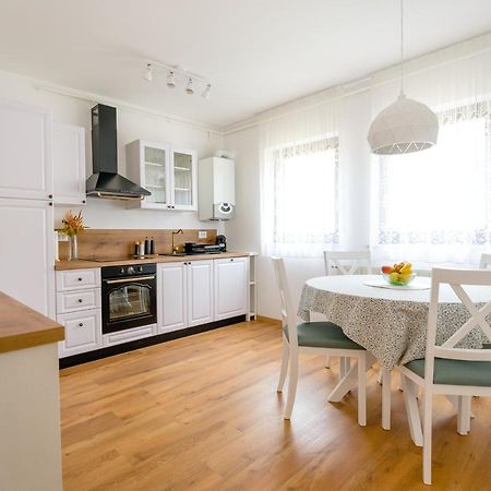 Tonka Apartment Pula Buitenkant foto